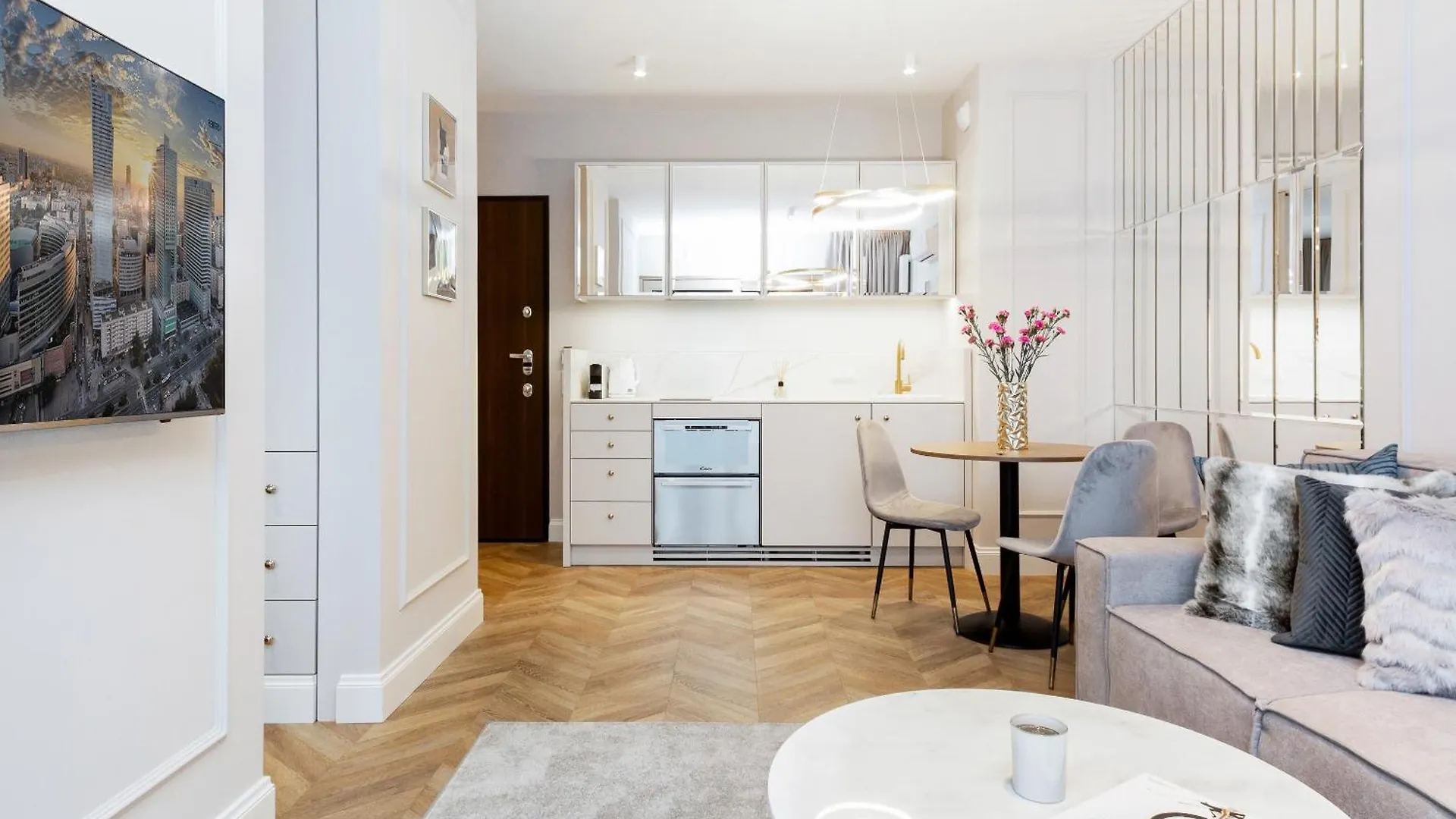 Mennica Residence Deluxe City Centre Apartments By Renters Prestige Varsovia Apartahotel